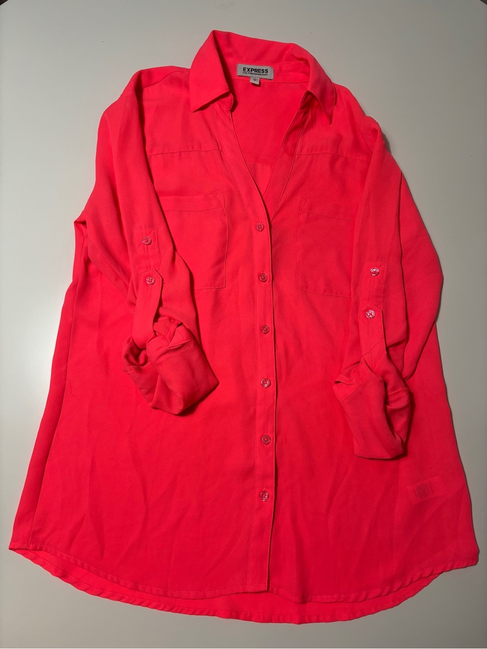 Express Long-Sleeve Button-Up Shirt in Hot Pink